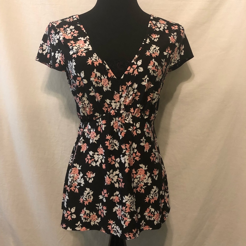 Marilyn Monroe Floral V Neck Blouse - Lace Detail